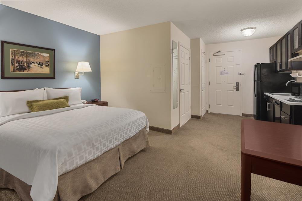 Candlewood Suites Raleigh Crabtree By Ihg Екстер'єр фото