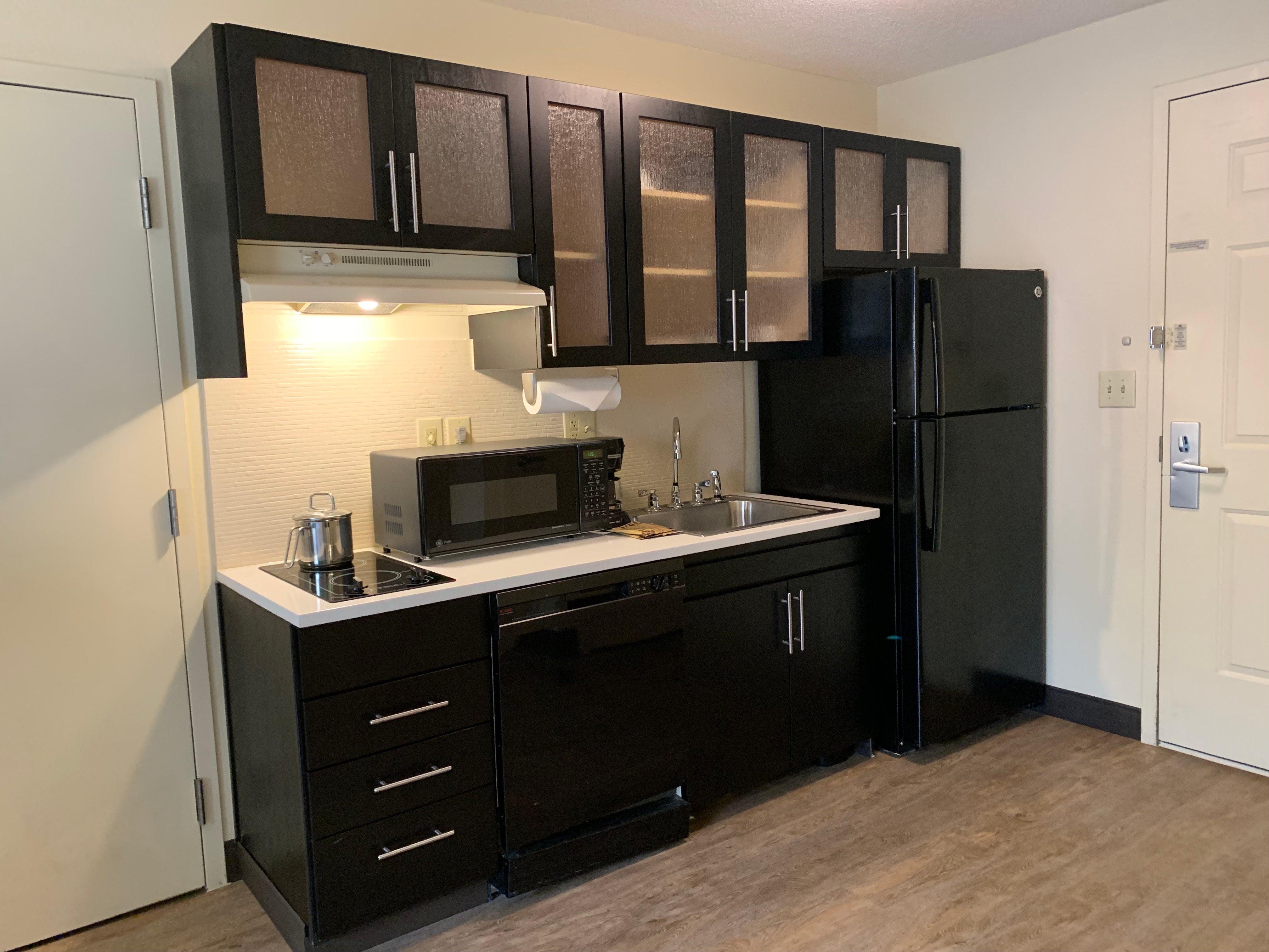 Candlewood Suites Raleigh Crabtree By Ihg Екстер'єр фото