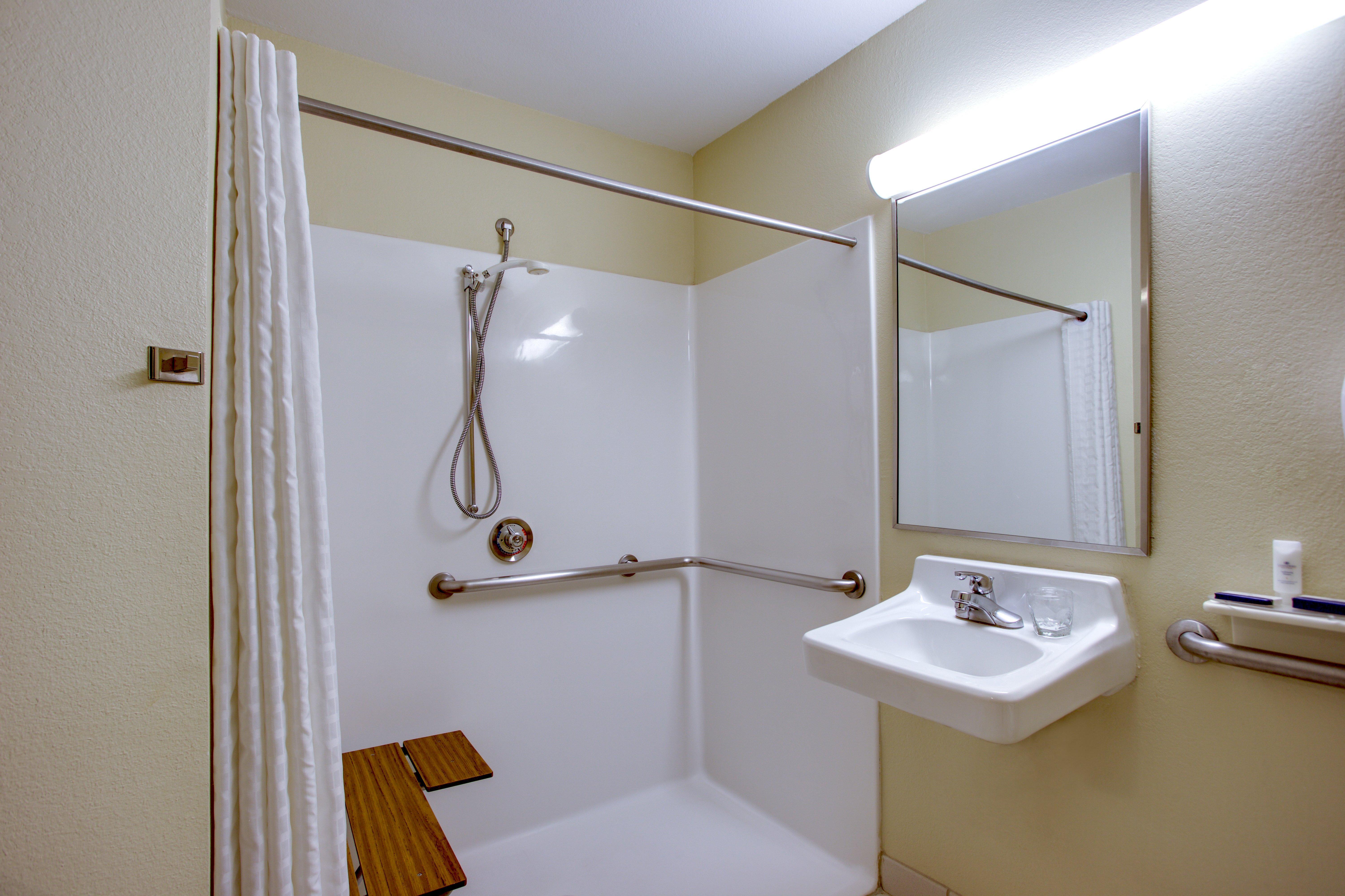 Candlewood Suites Raleigh Crabtree By Ihg Екстер'єр фото