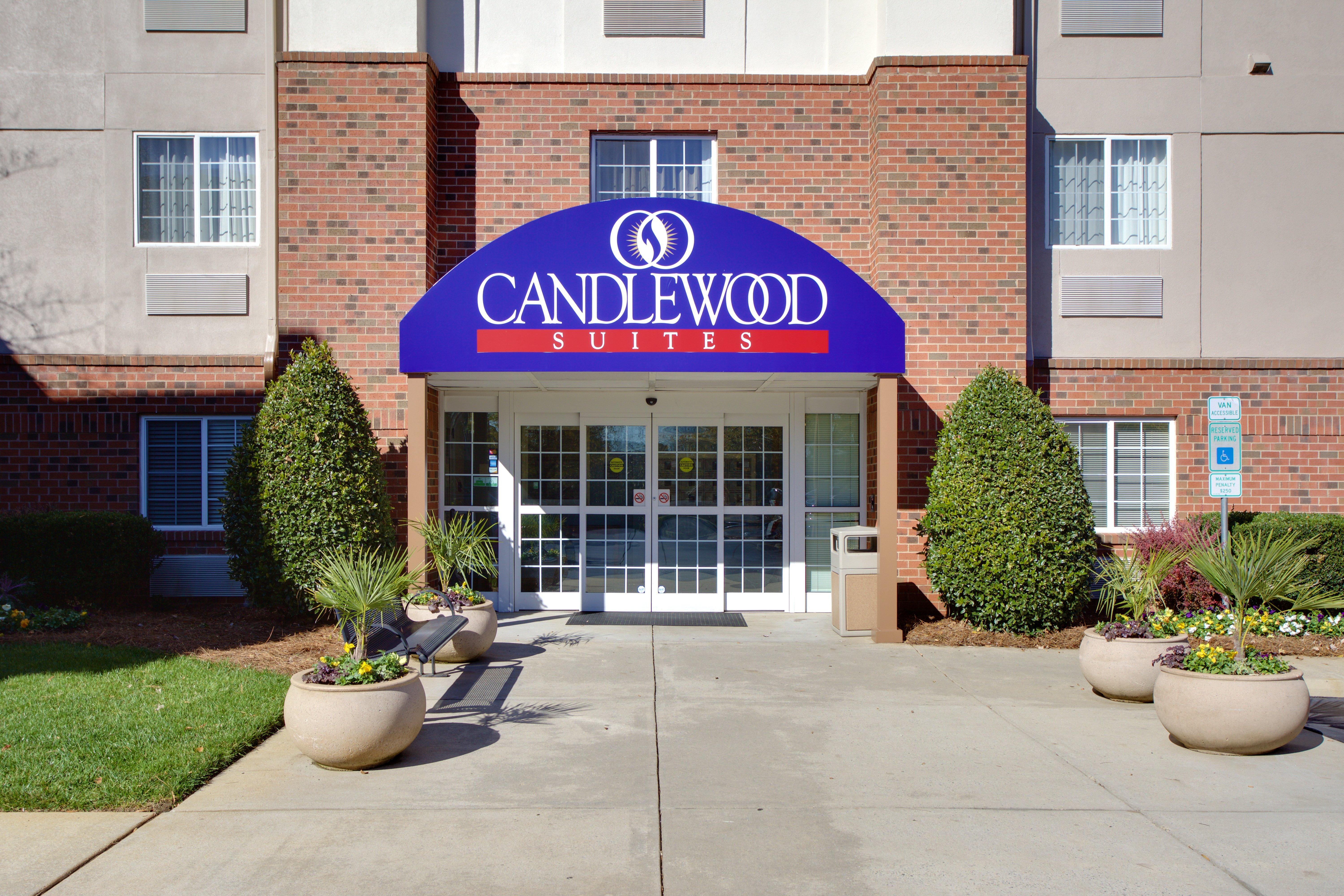 Candlewood Suites Raleigh Crabtree By Ihg Екстер'єр фото