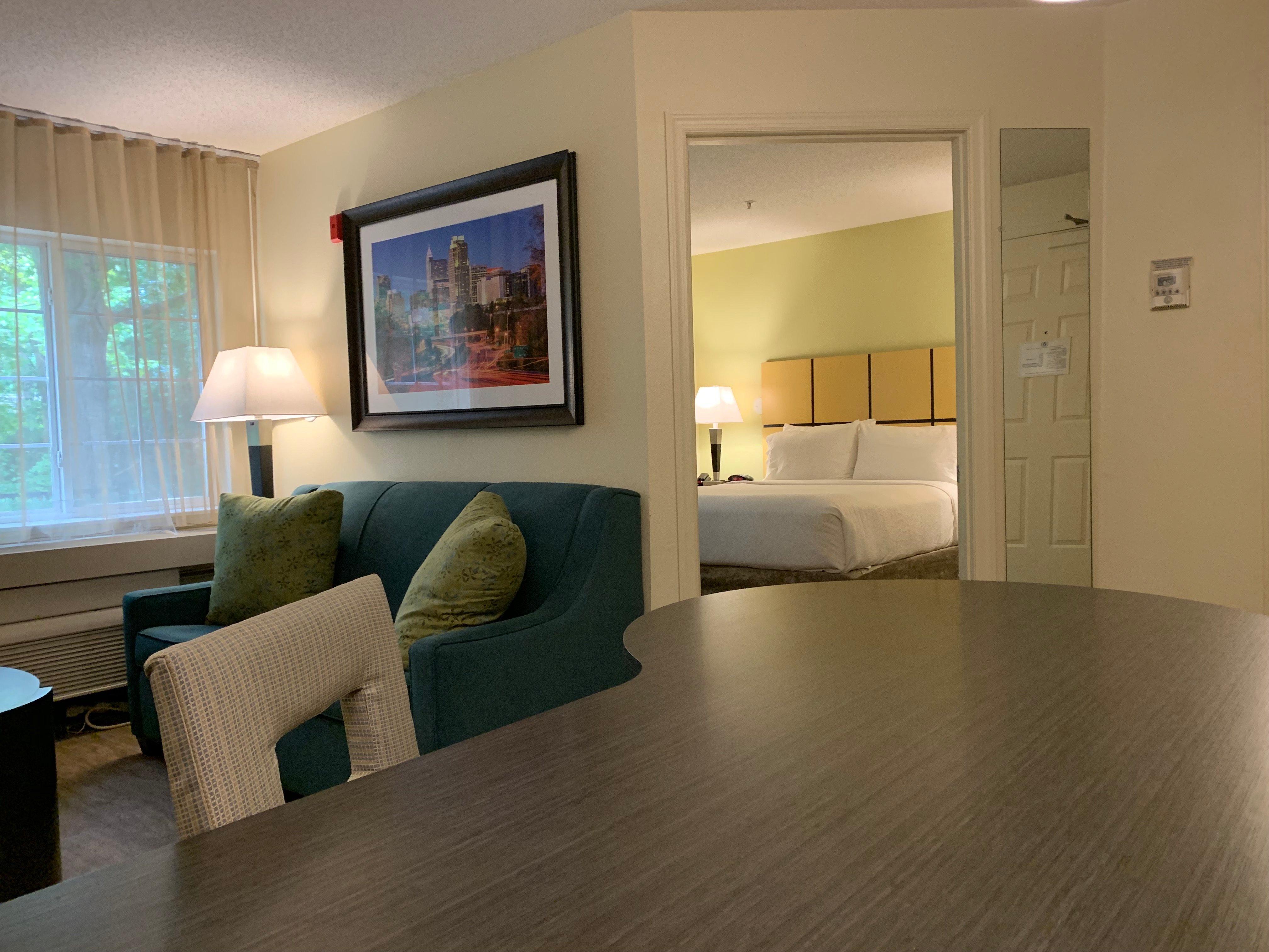 Candlewood Suites Raleigh Crabtree By Ihg Екстер'єр фото