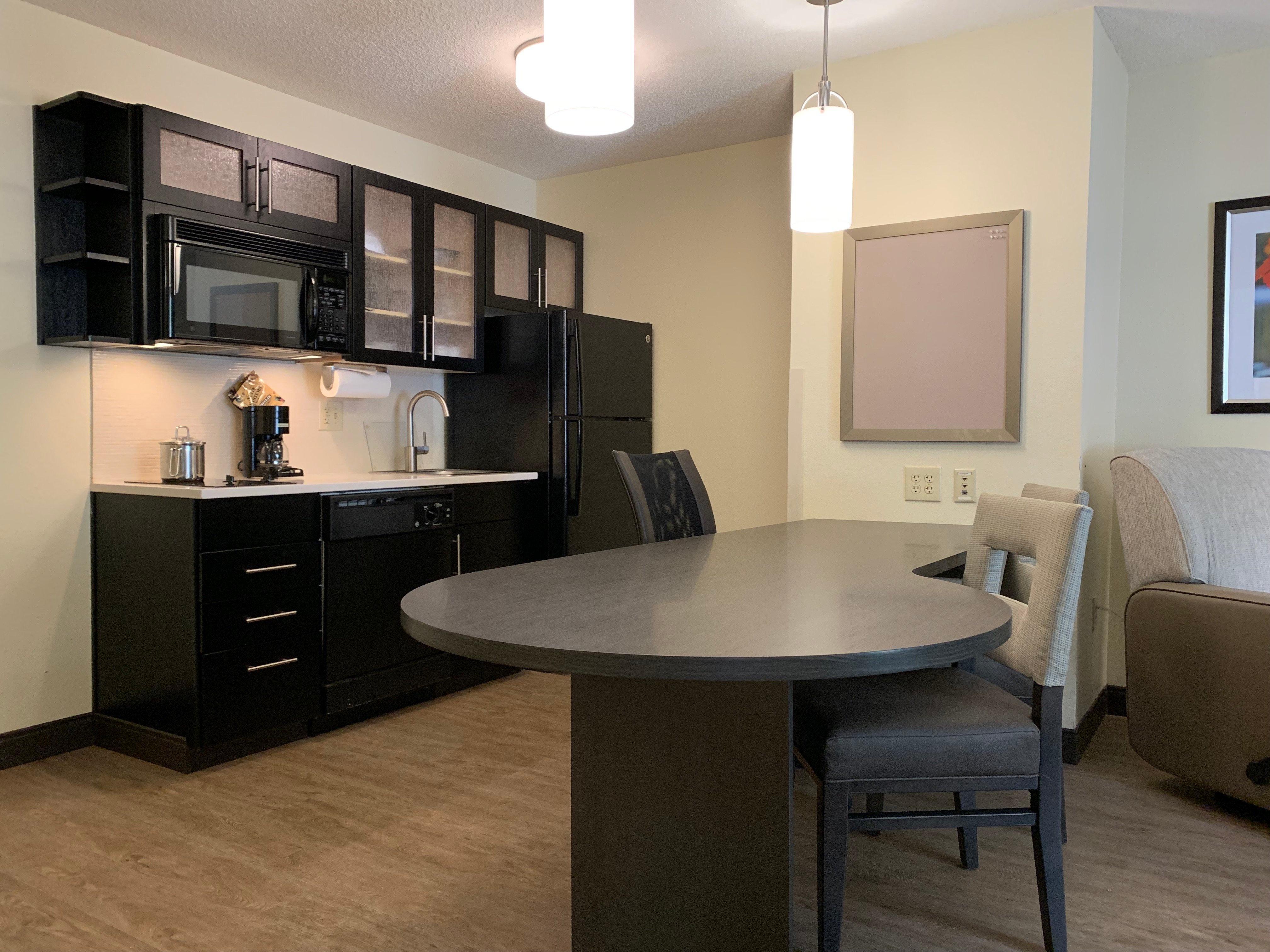 Candlewood Suites Raleigh Crabtree By Ihg Екстер'єр фото